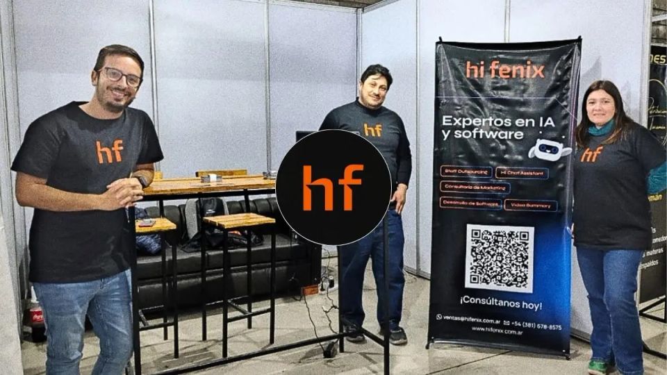Equipo de HiChat en una presentación